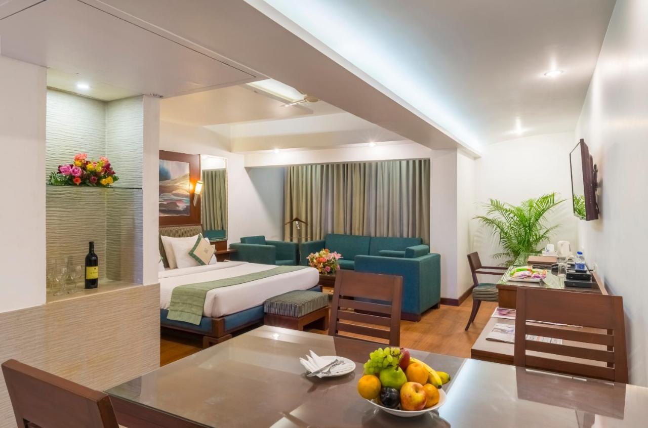 Hotel Hindusthan International, Bhubaneswar Eksteriør bilde