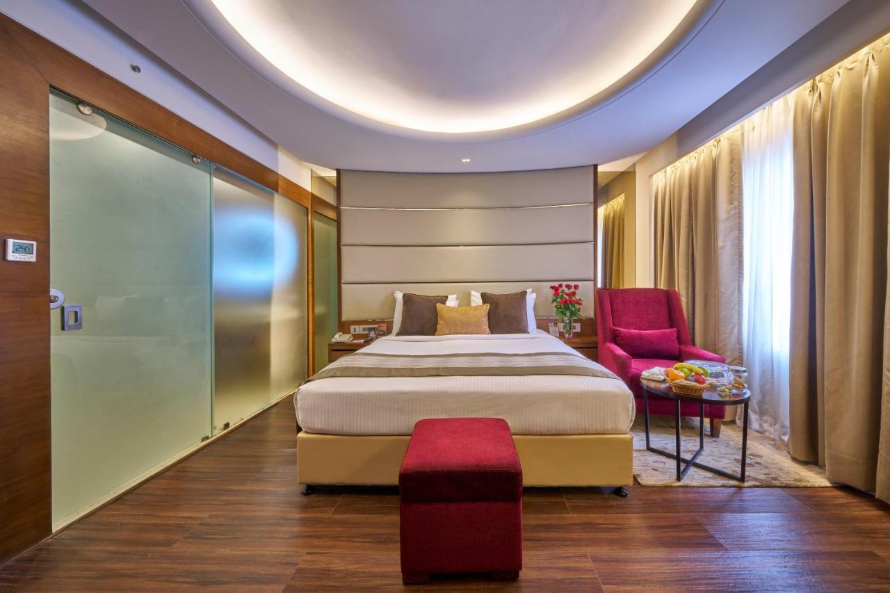 Hotel Hindusthan International, Bhubaneswar Eksteriør bilde