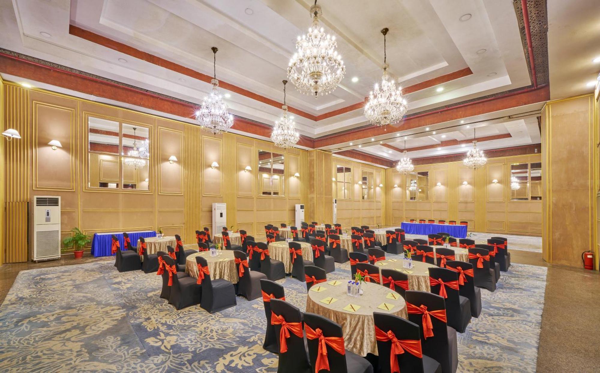 Hotel Hindusthan International, Bhubaneswar Eksteriør bilde