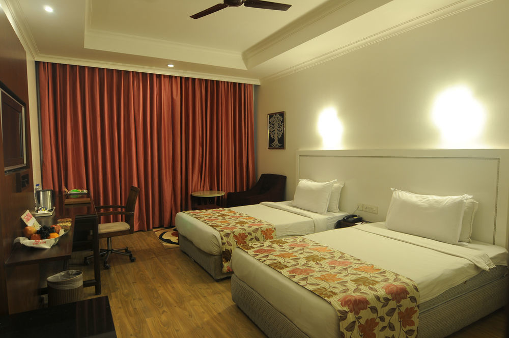 Hotel Hindusthan International, Bhubaneswar Eksteriør bilde
